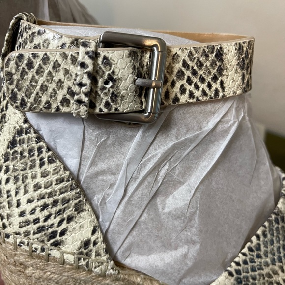 BNIB Marc Fisher LTD Adalyn platform ankle strap wedges - Picture 4 of 6